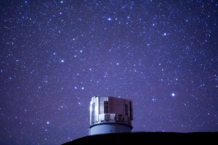 Northern stars over the Subaru Telescope. Photo by Dr. Hideaki Fujiwara - Subaru Telescope, NAOJ.