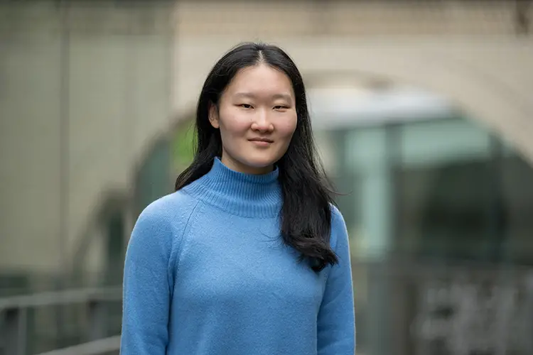 Yunshu Li portrait