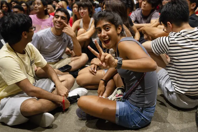 A new Tartan poses with a peace sign during the Playfair event.
