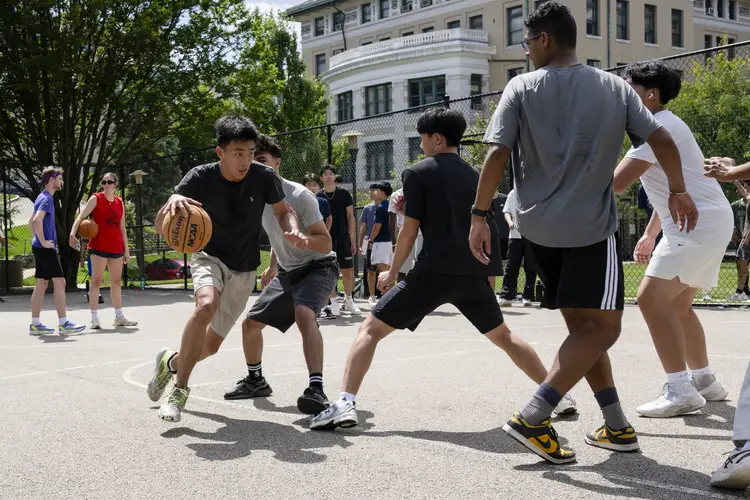 First-year students participate in Well-Being Day samplers during orientation week.
