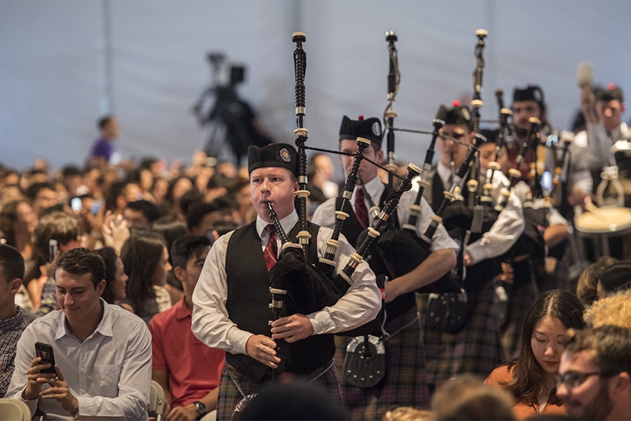 Image of bagpipers