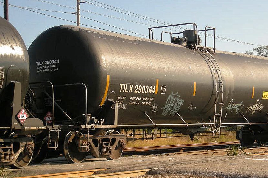 Image of a rail tanker