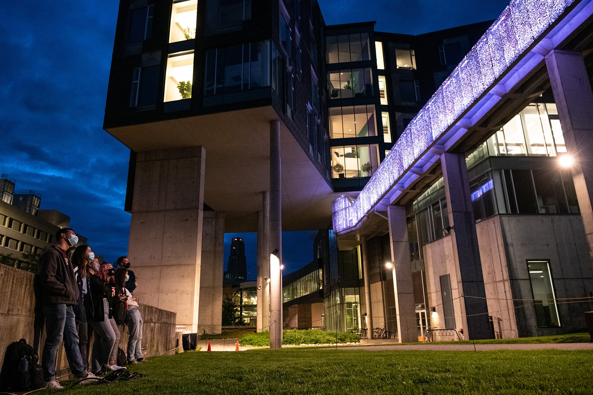 Pausch Bridge at night