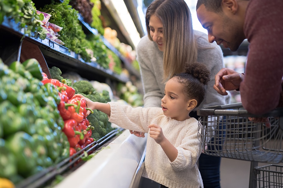 image of a family in a grocery store