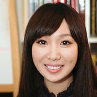 portrait of Vanessa Chen