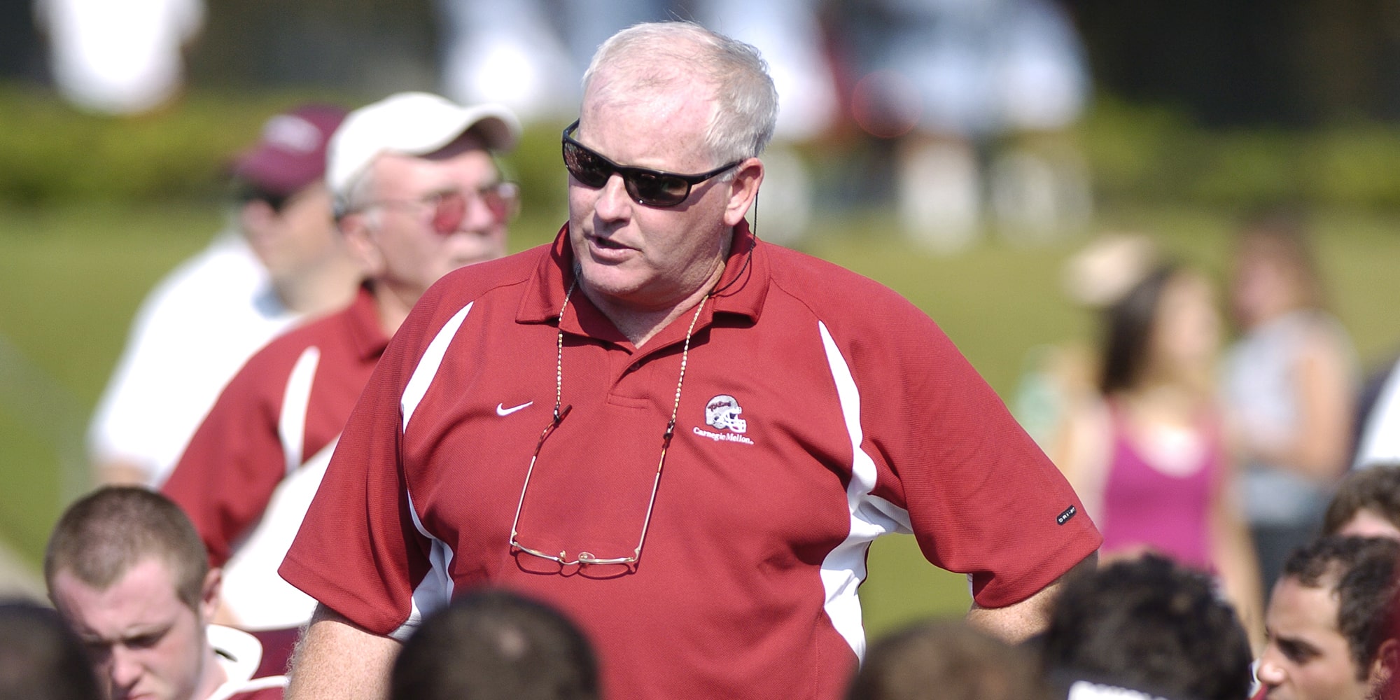 Lackner talks to the team in 2004