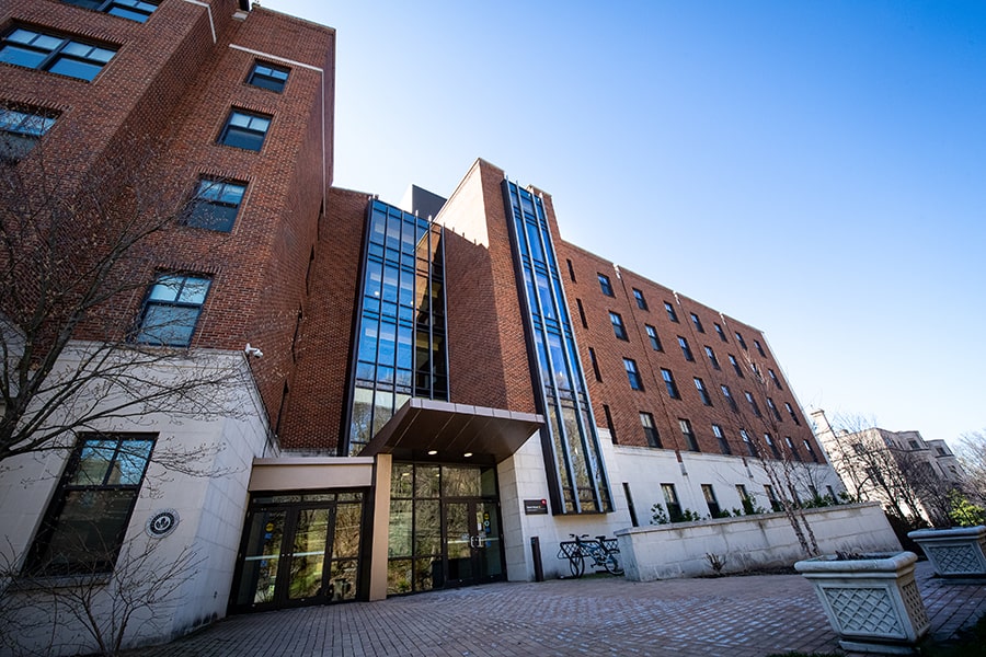 The exterior of Stever House