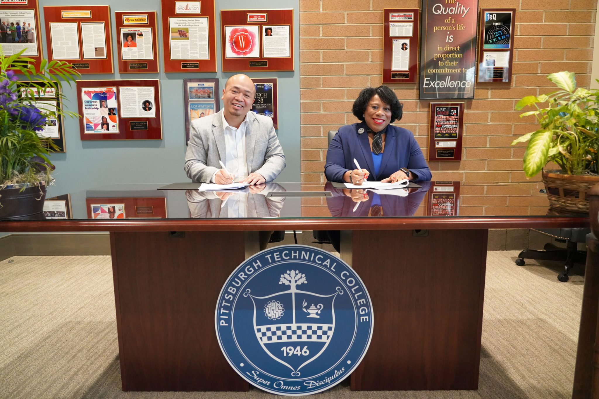 Ceremonial articulation agreement signing