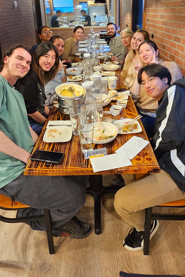 CMU PEP students gather for dinner after class.