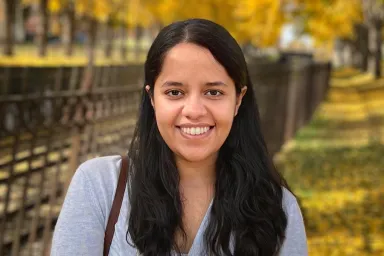 Headshot of Mansi Sood