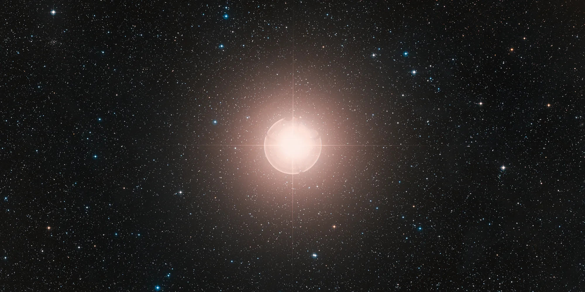A digital image of the star Betelgeuse. This image is a colour composite made from exposures from the Digitized Sky Survey 2 (DSS2).