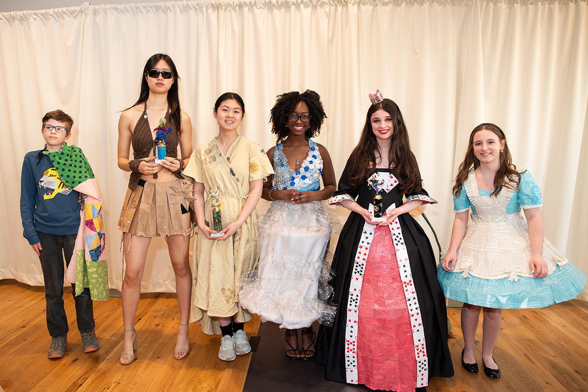 9-metamorphosis-sustainable-art-gallery-fashion-showcase.jpg